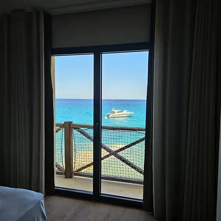 Prestige Au Bord De L'eau- Misincu *