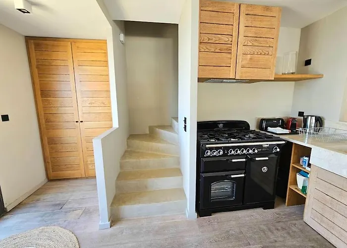 Prestige Au Bord De L'eau- Misincu