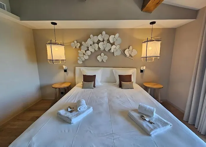 Prestige Au Bord De L'eau- Misincu Villa *