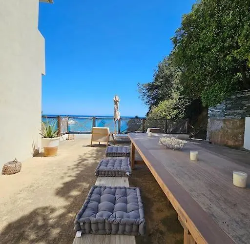 Prestige Au Bord De L'eau- Misincu *