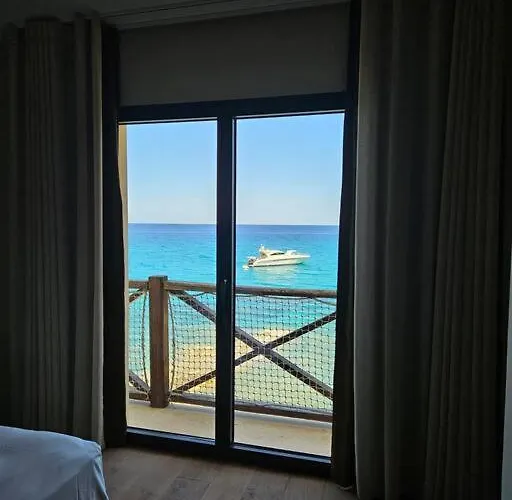 Prestige Au Bord De L'eau- Misincu *