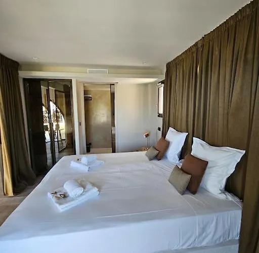 Vila Prestige Au Bord De L'eau- Misincu