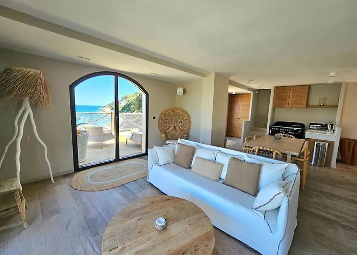 Prestige Au Bord De L'eau- Misincu